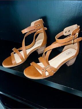 Tan Strappy Distressed Block Heel Sandals – Women's Dress Sandals